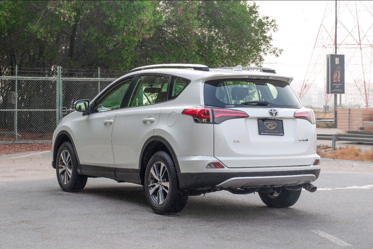 Toyota Rav 4 - Image 6