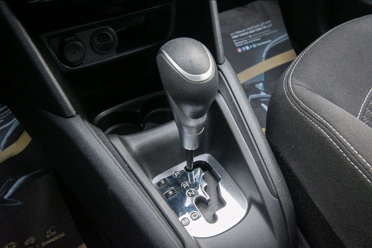 Peugeot 208 - Image 11