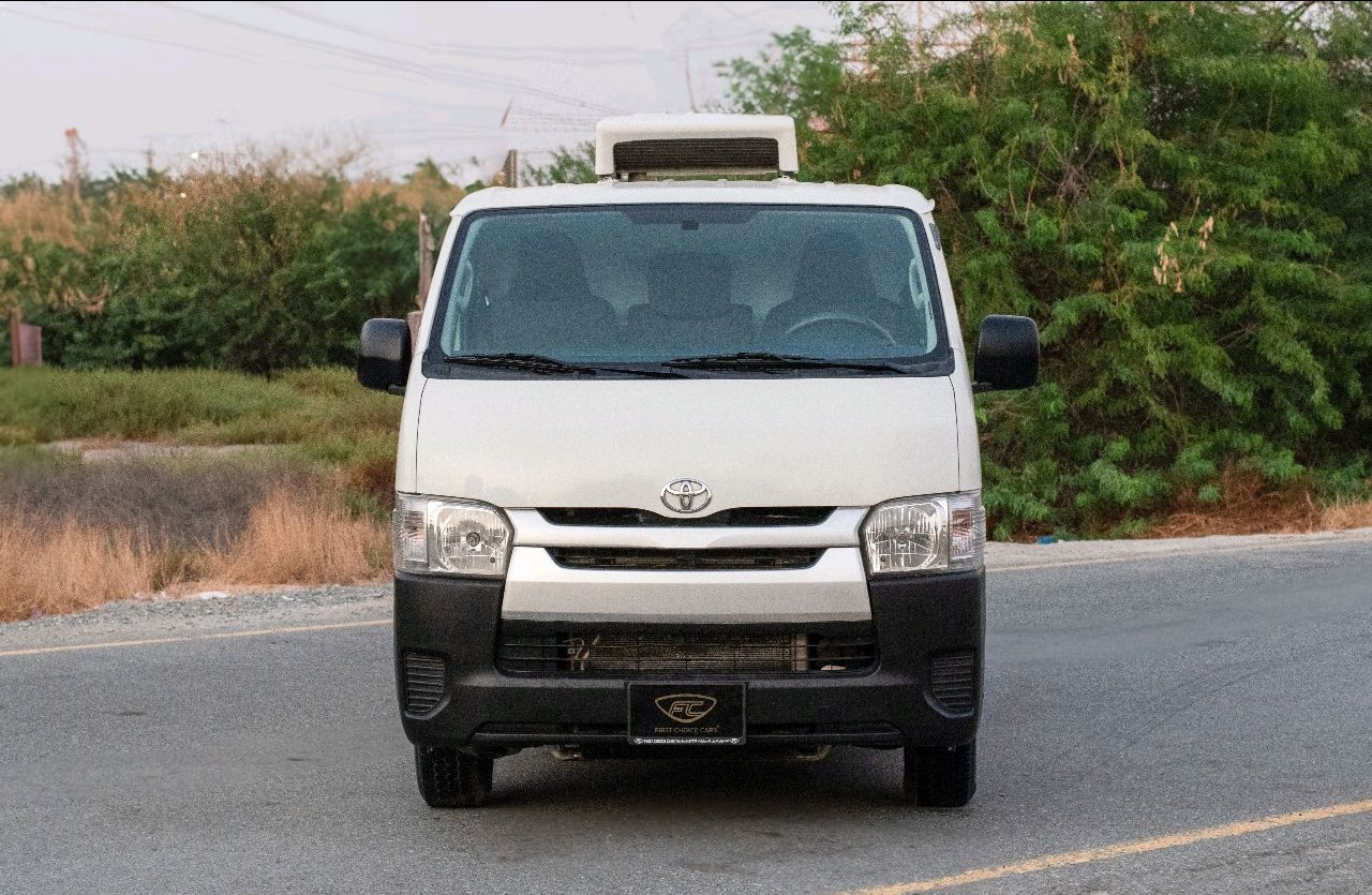 Toyota Hiace - Image 8
