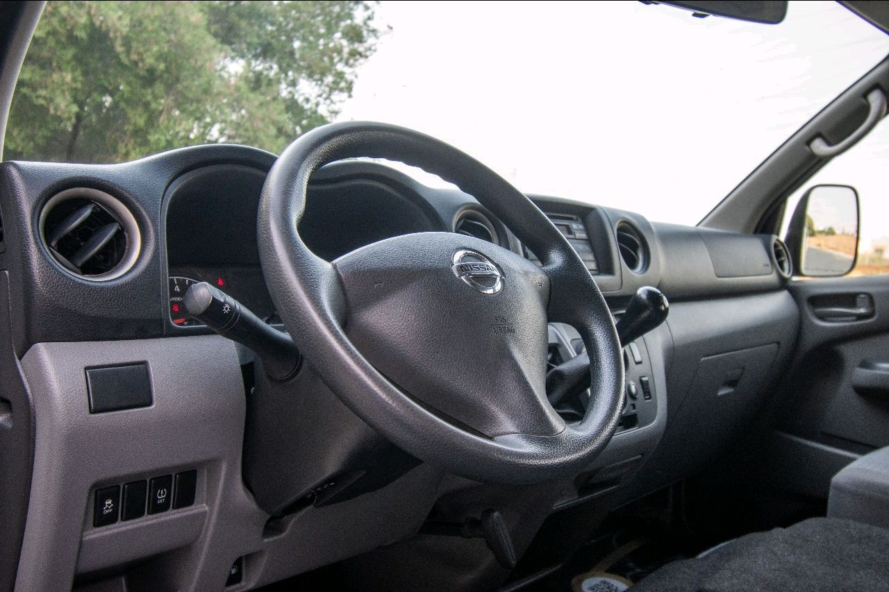 Nissan Urvan - Image 6