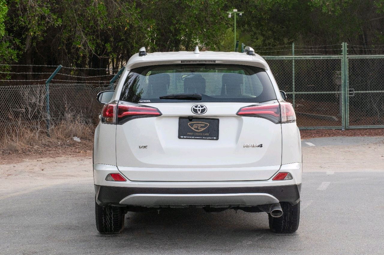 Toyota Rav 4 - Image 11