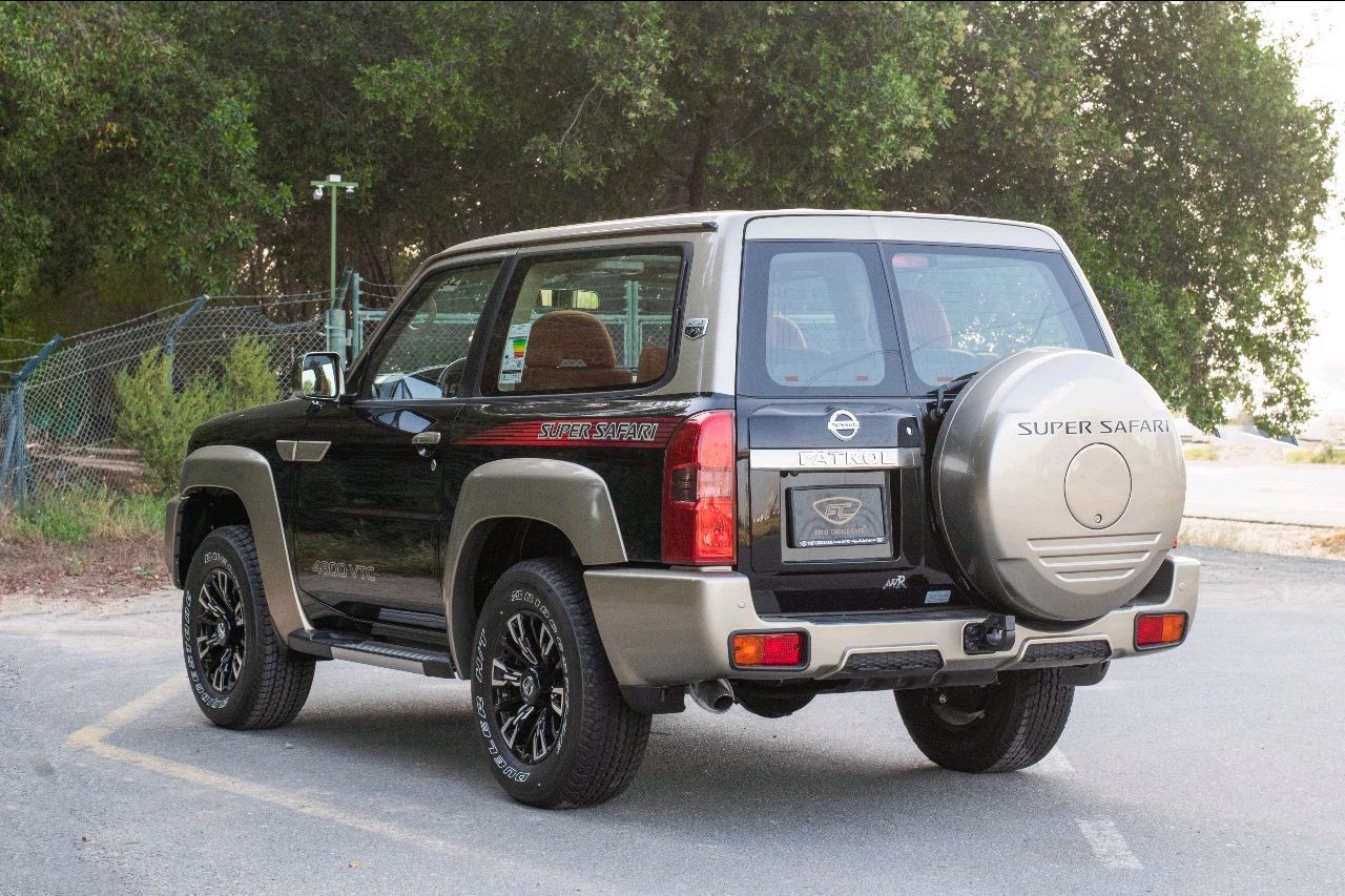 Nissan Super safari - Image 7