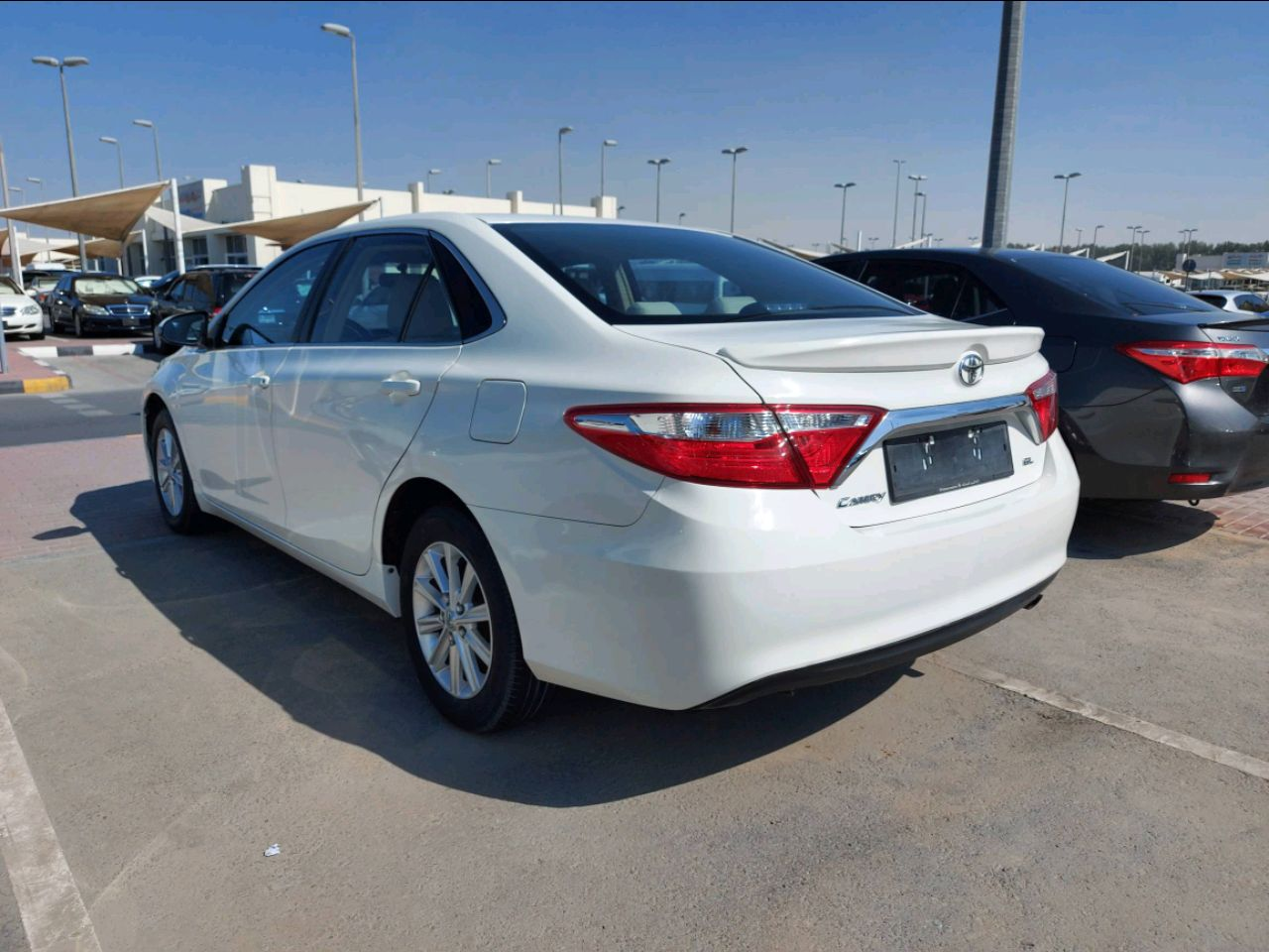 Toyota Camry - Image 3
