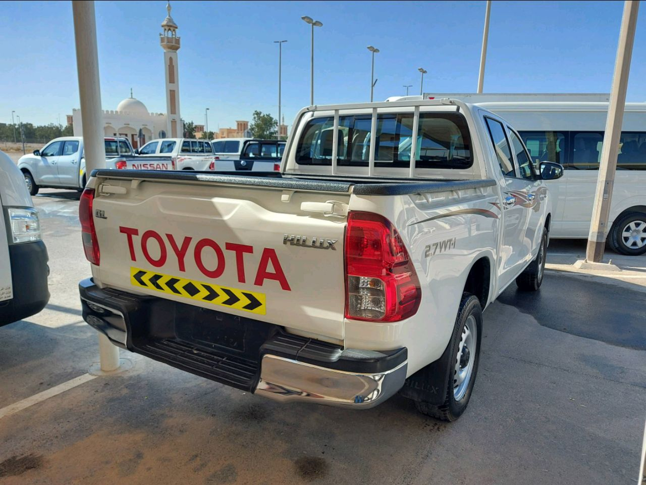 Toyota Hilux - Image 4