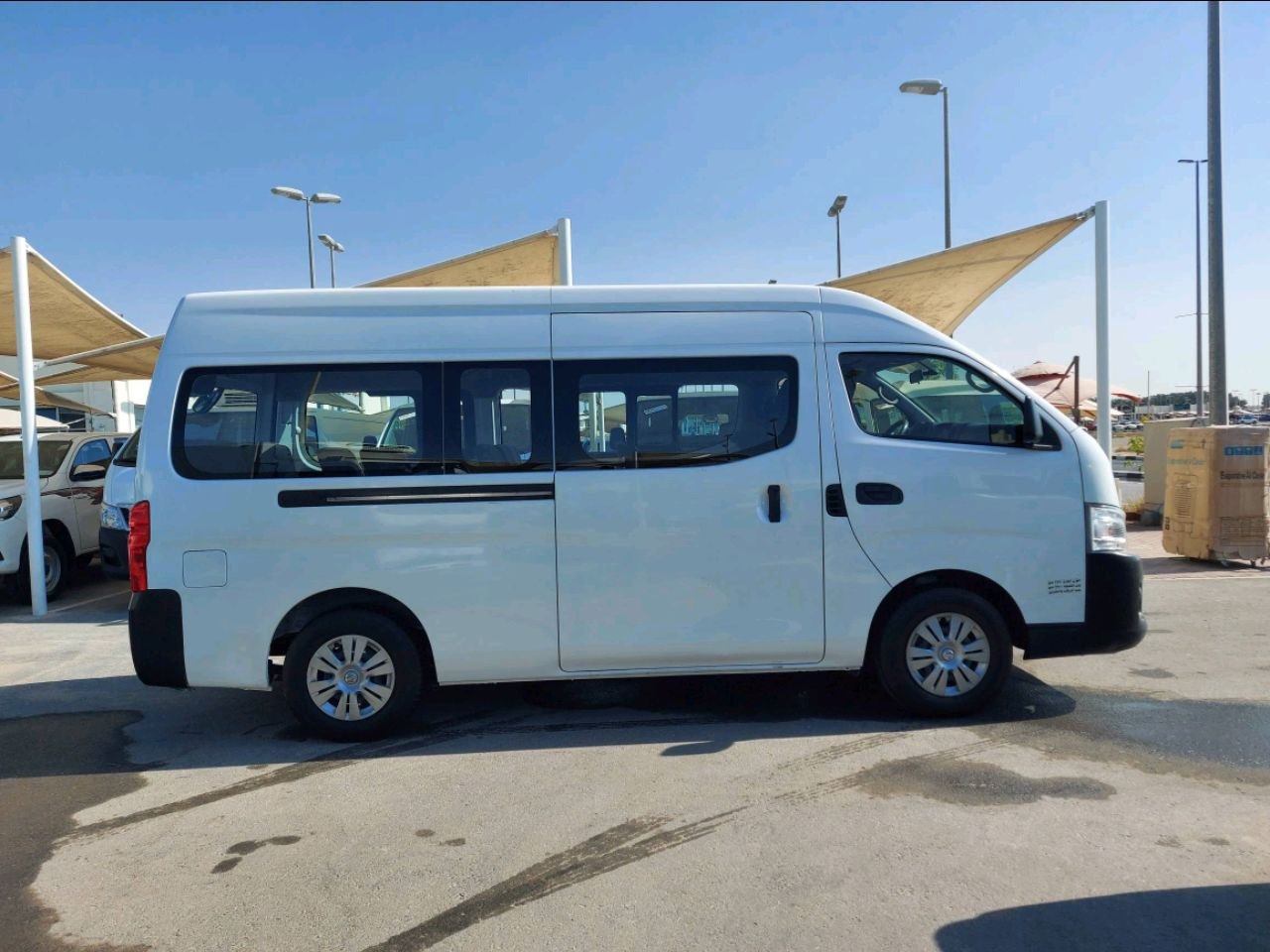 Nissan Urvan - Image 3
