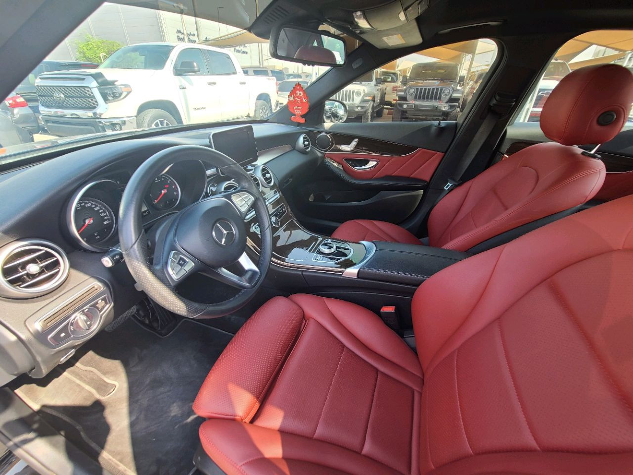 Mercedes Benz C-Class - Image 4