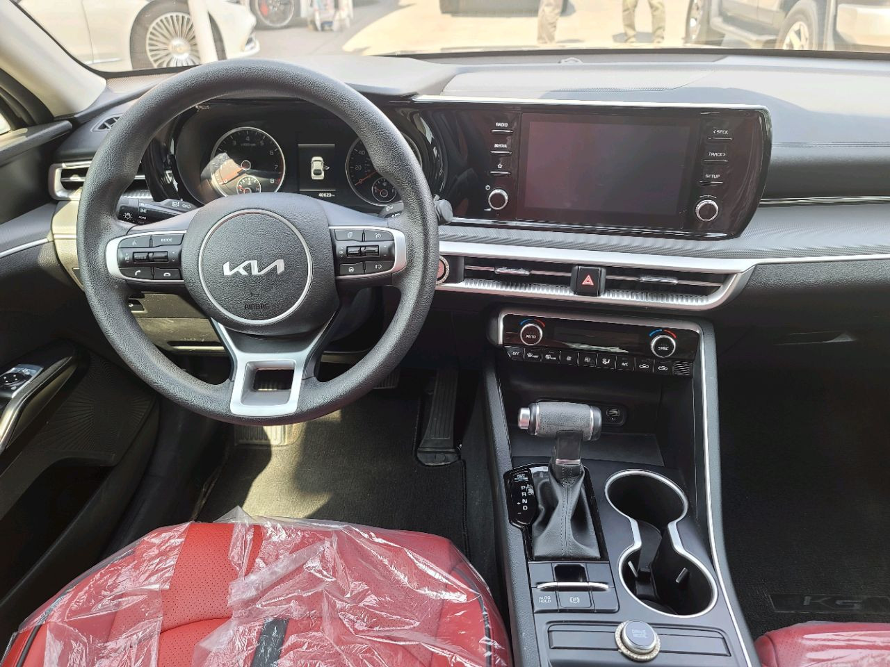 KIA K 5 - Image 9