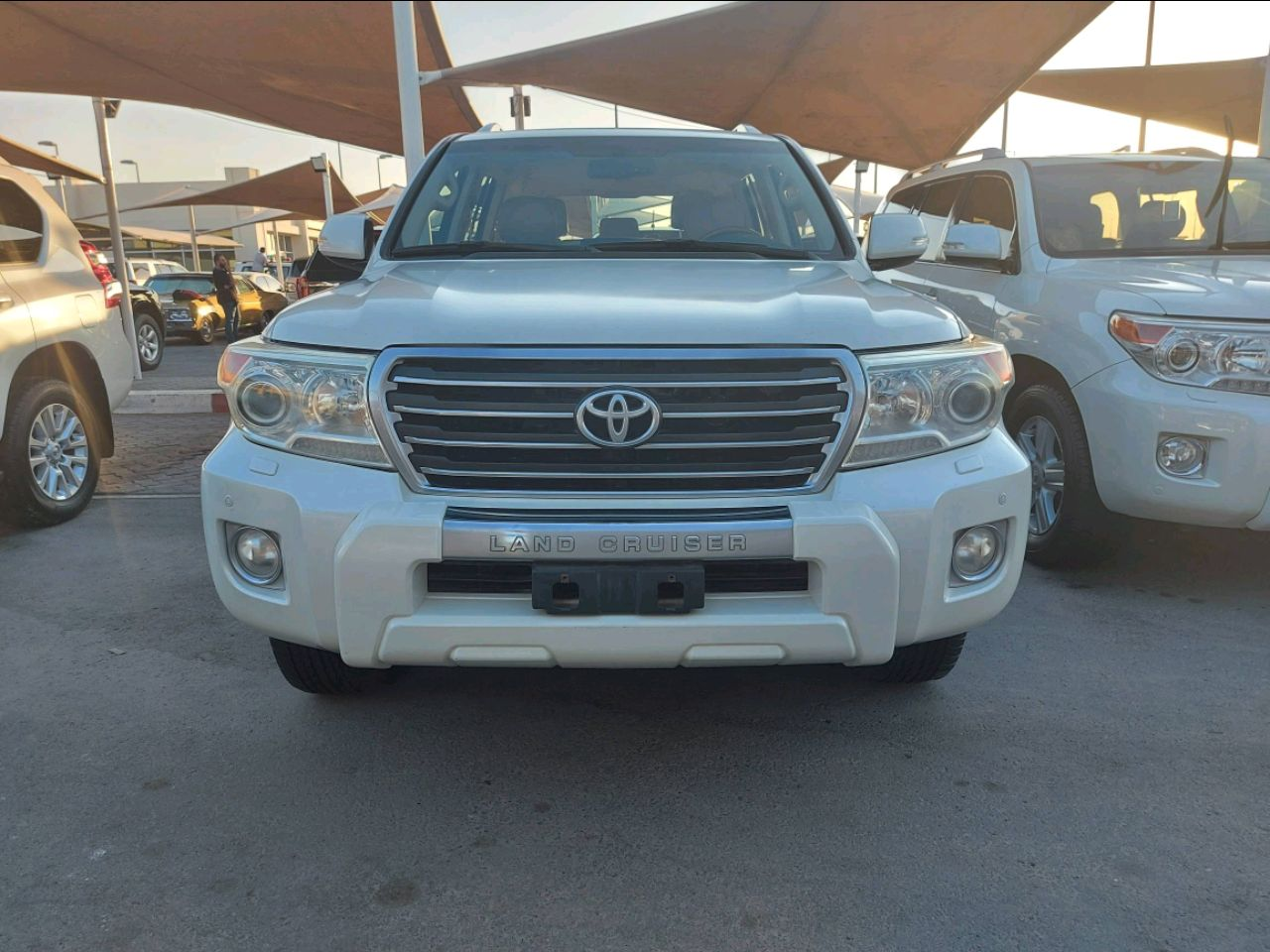 Toyota Land Cruiser - Image 3