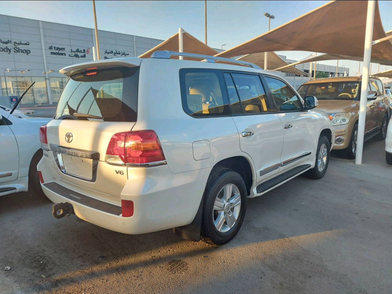 Toyota Land Cruiser - Image 4
