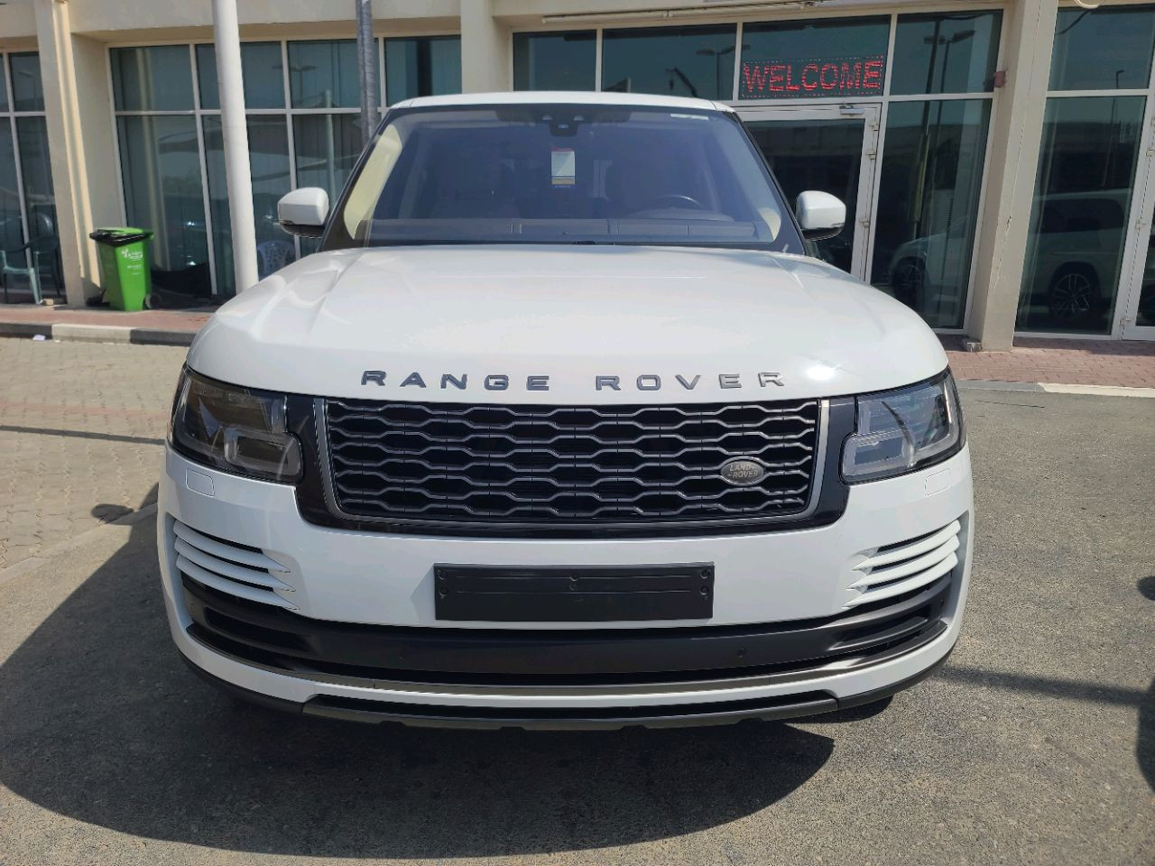 Range Rover Vogue - Image 8