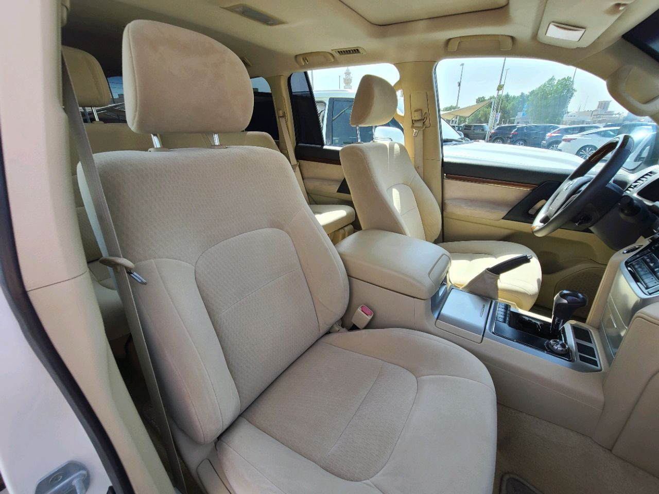Toyota Land Cruiser - Image 4
