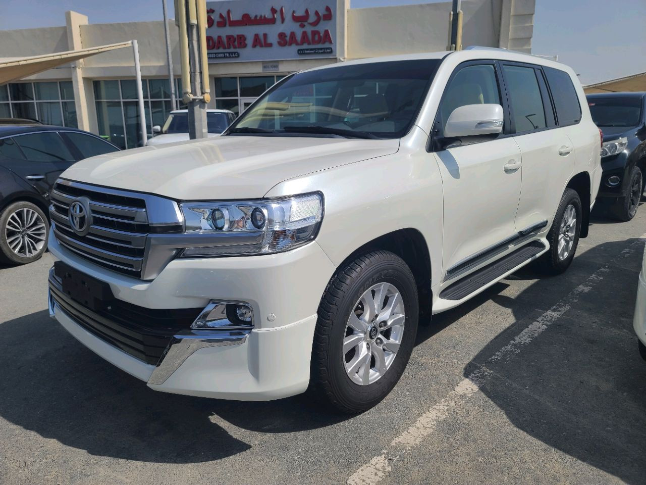 Toyota Land Cruiser - Image 9
