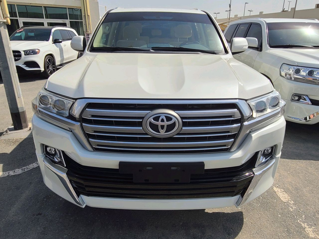 Toyota Land Cruiser - Image 8
