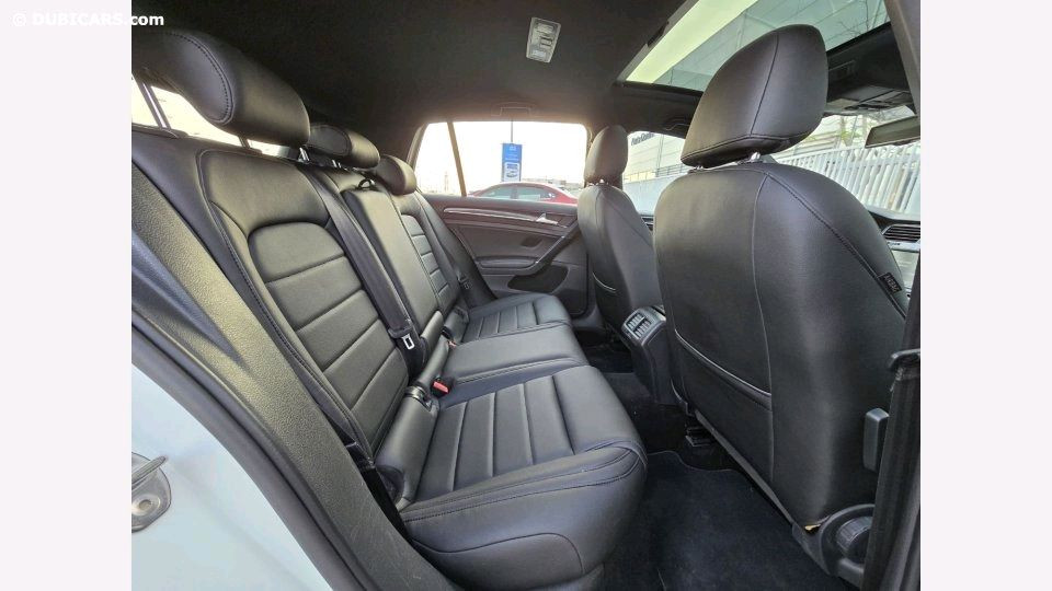 Volkswagen Golf R - Image 7