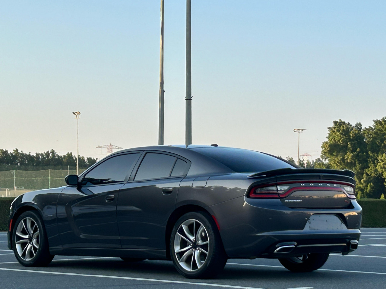 Dodge Charger - Image 4