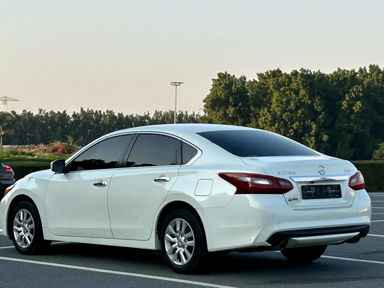 Nissan Altima - Image 5