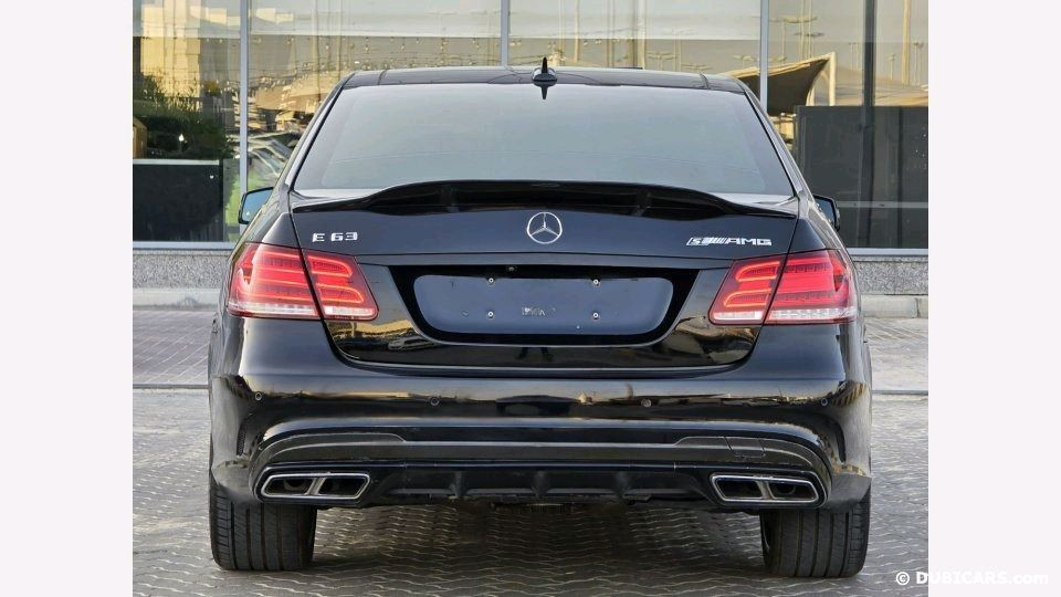 Mercedes Benz E-Class - Image 12