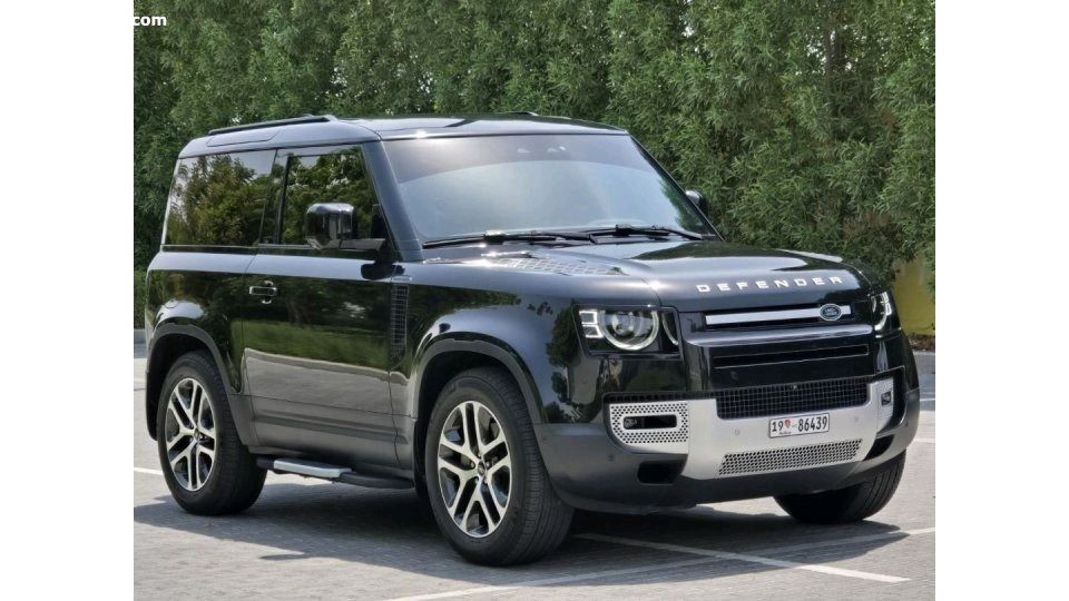 Land Rover Defender - Image 7