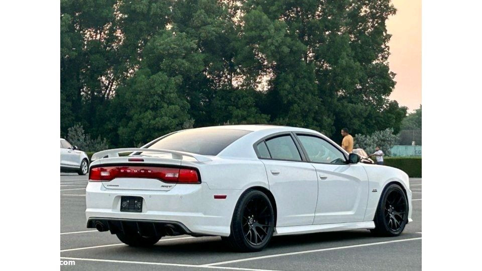 Dodge Charger - Image 5