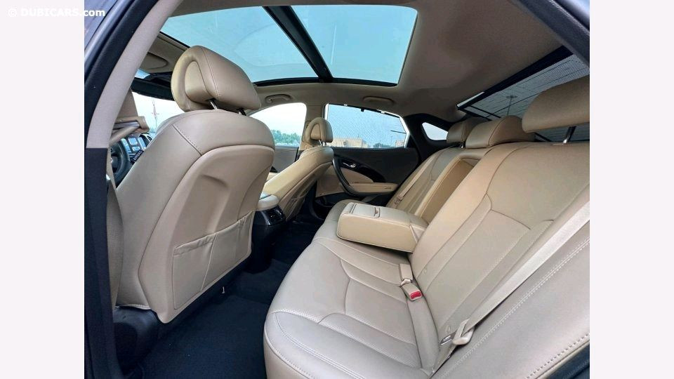 Hyundai Azera - Image 10