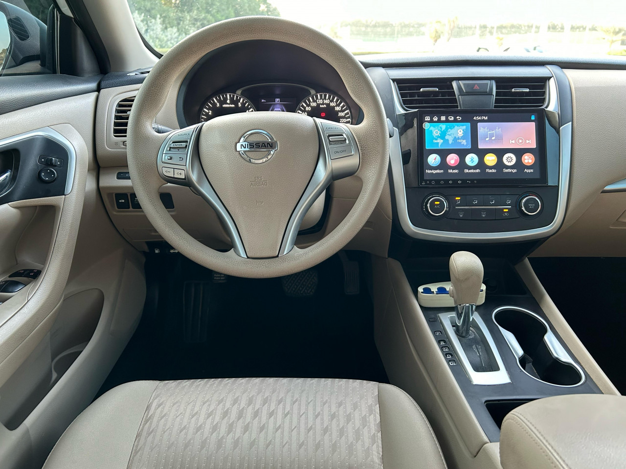 Nissan Altima - Image 19