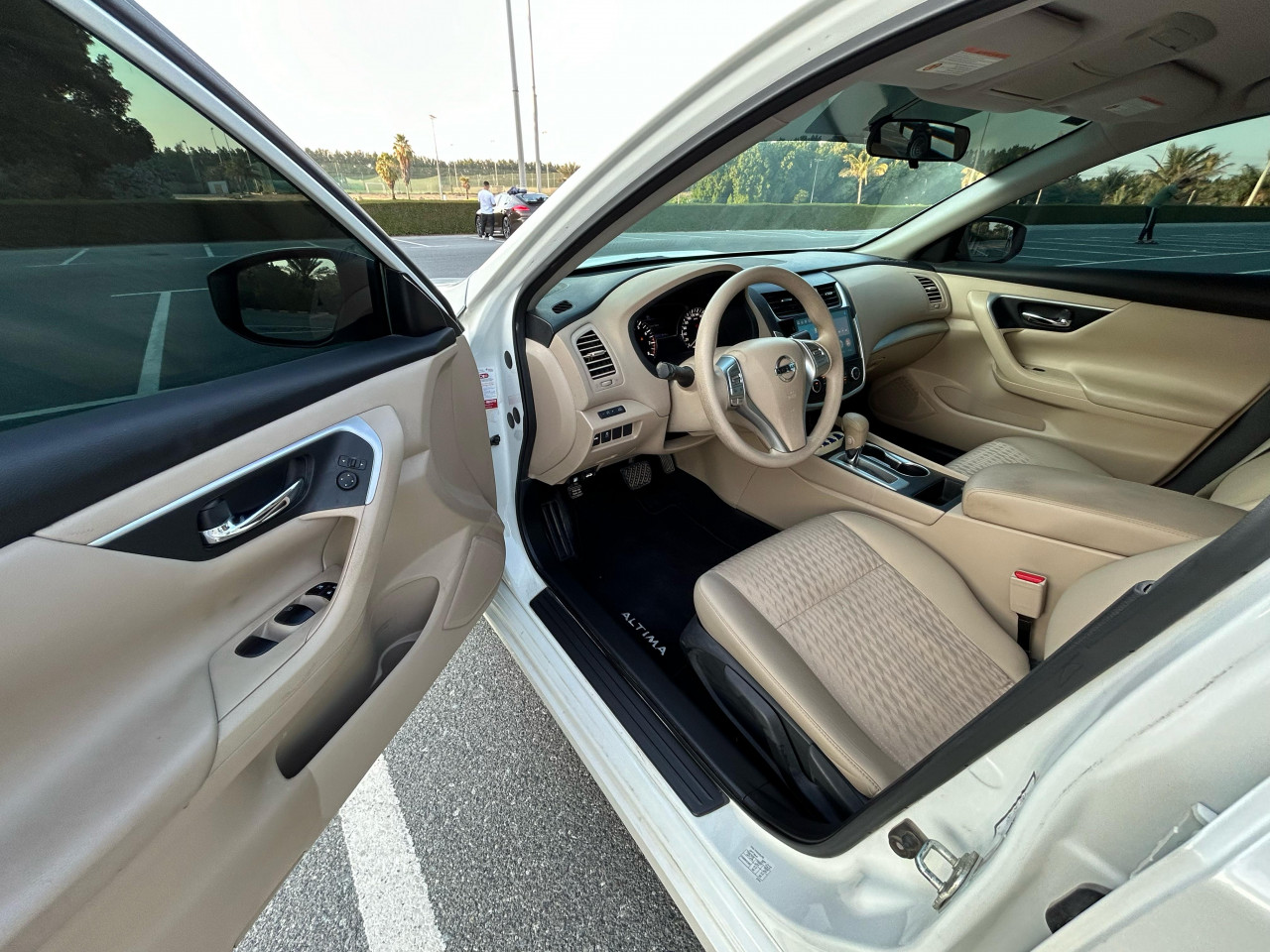 Nissan Altima - Image 8