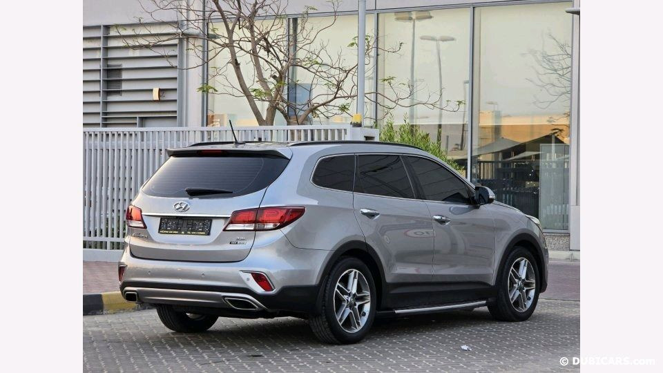 Hyundai Santa Fe - Image 11