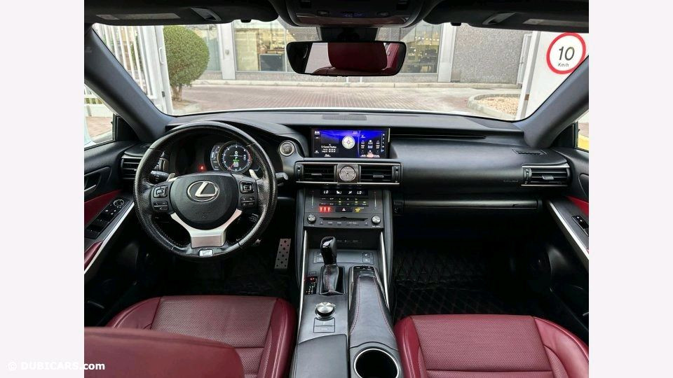 Lexus IS-F - Image 10