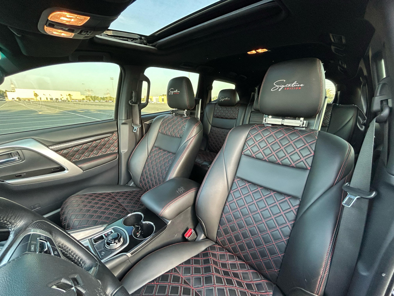 Mitsubishi Montero sport - Image 10