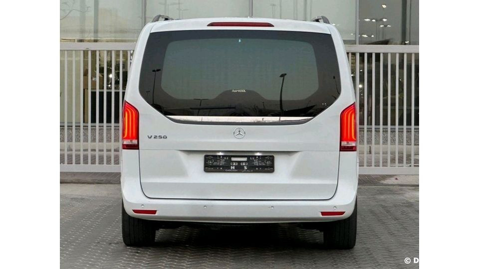 Mercedes Benz V250 - Image 6