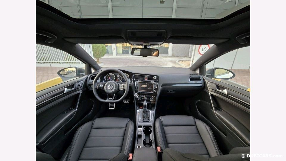 Volkswagen Golf R - Image 6