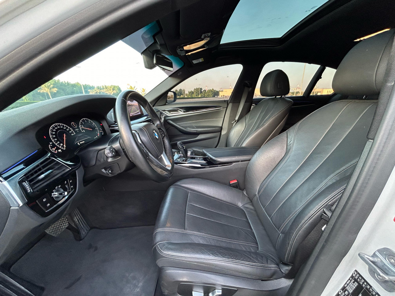 BMW 5-Series - Image 20