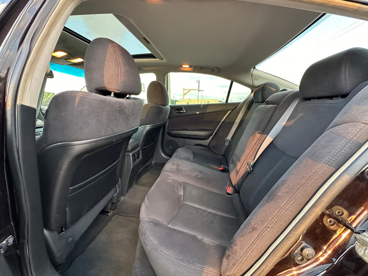 Nissan Maxima - Image 10