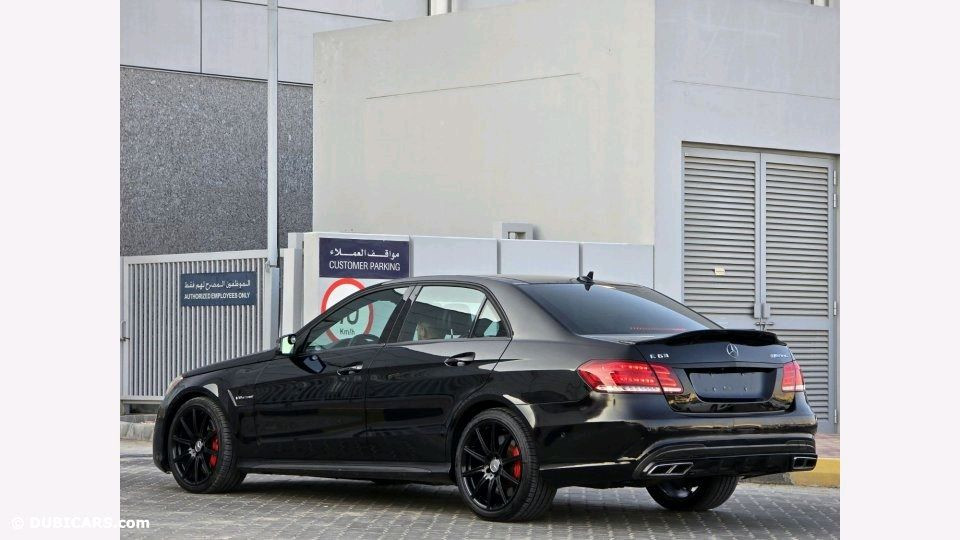 Mercedes Benz E-Class - Image 4