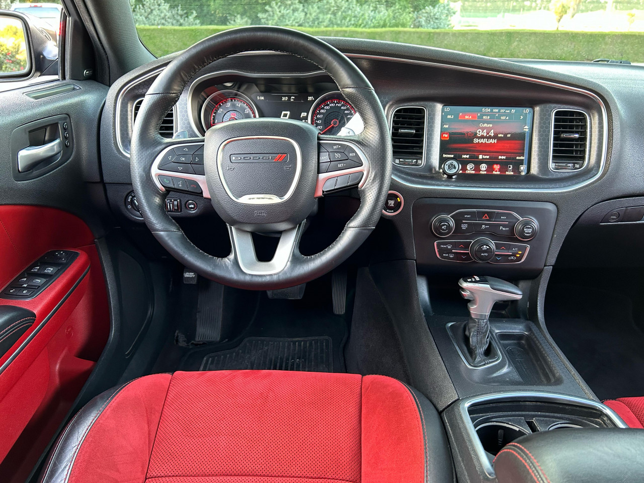 Dodge Charger - Image 10