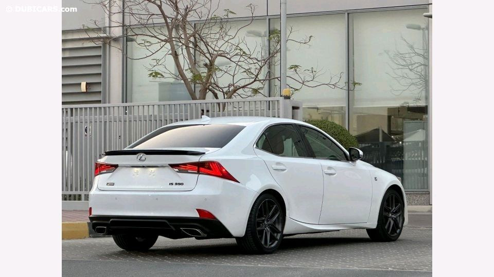 Lexus IS-F - Image 11