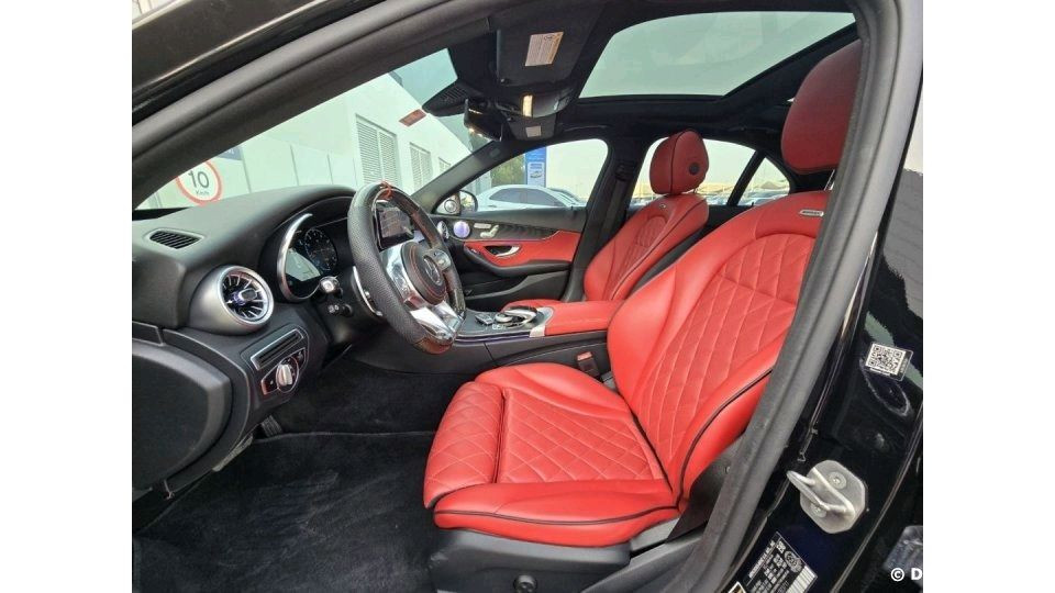 Mercedes Benz C-Class - Image 4