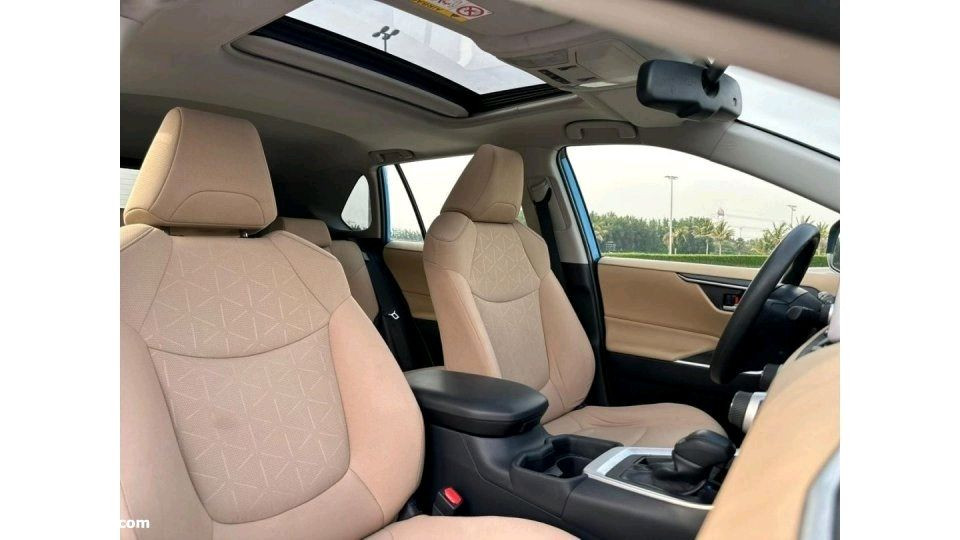 Toyota Rav 4 - Image 4