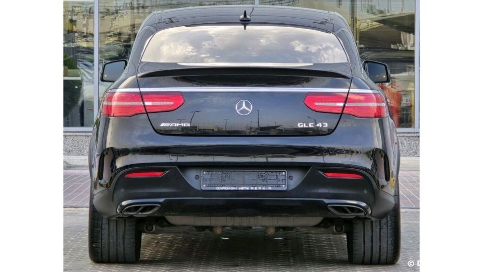 Mercedes Benz GLE SUV - Image 5