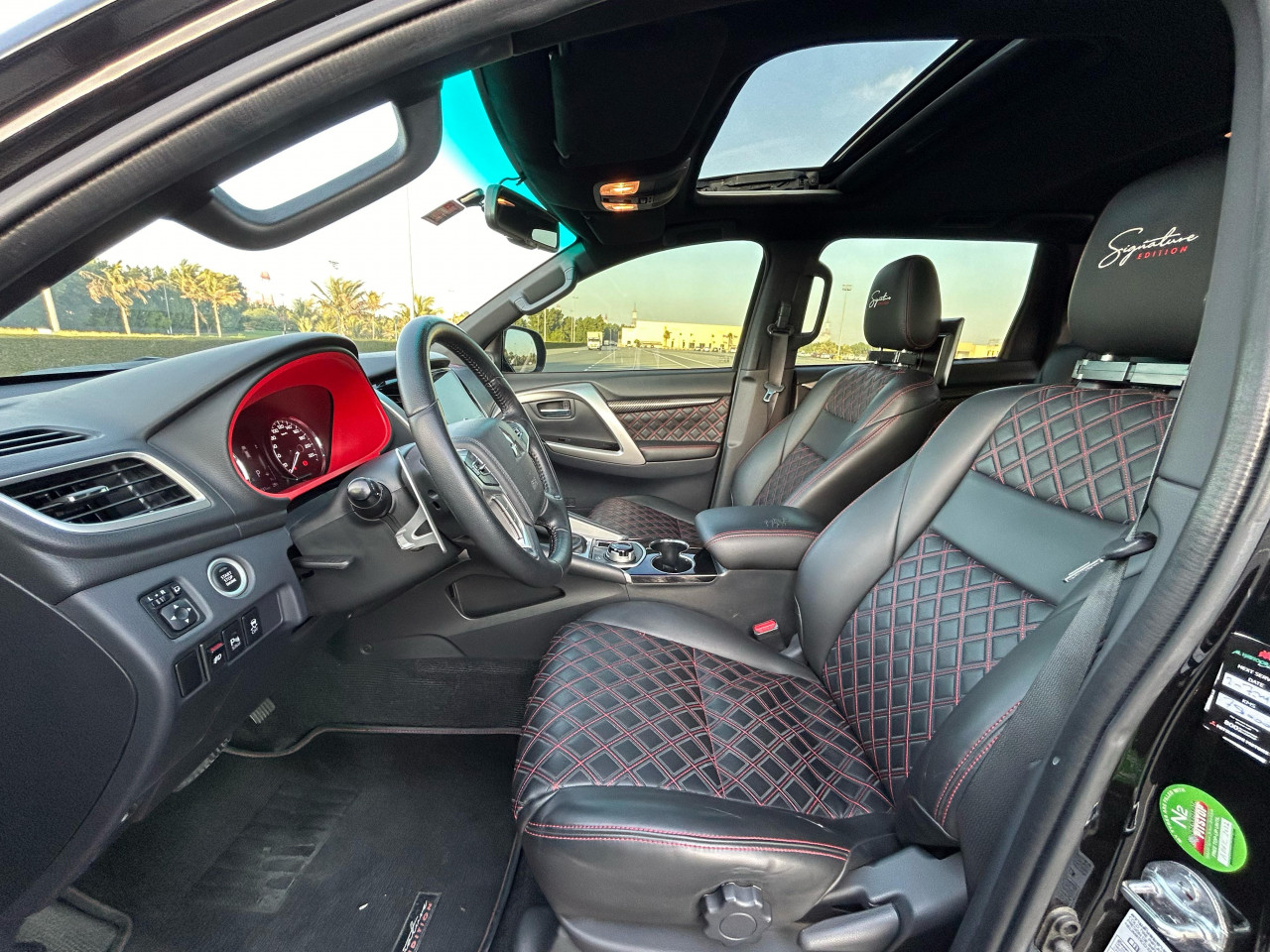 Mitsubishi Montero sport - Image 9