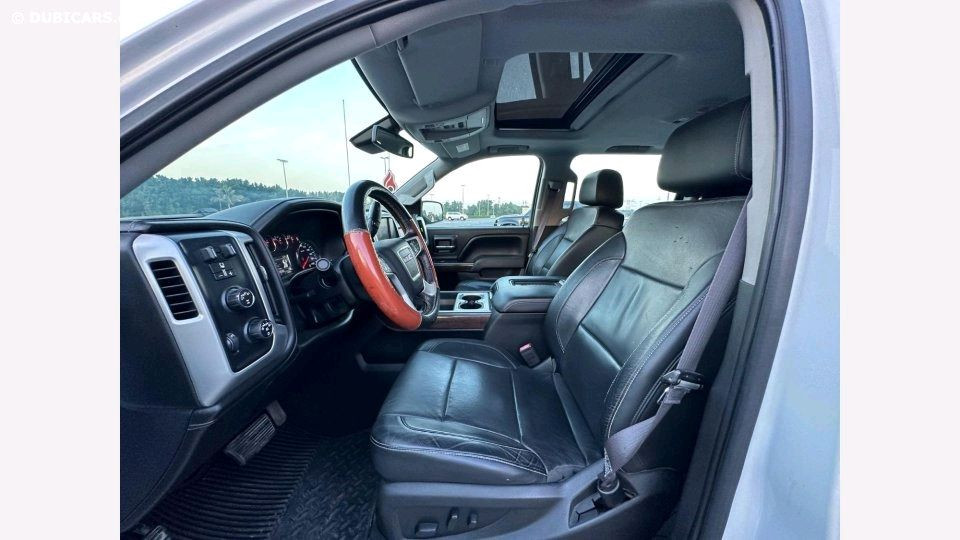 GMC Sierra - Image 5