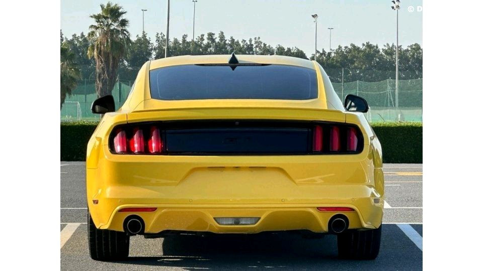 Ford Mustang - Image 3