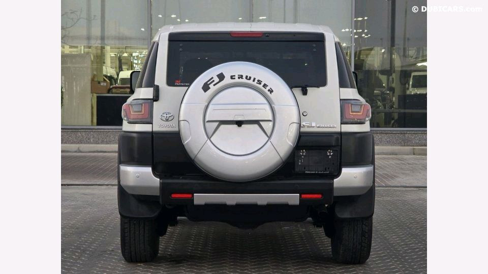 Toyota FJ Cruiser - Image 6