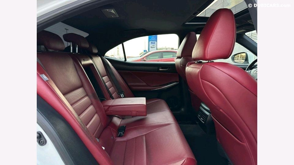 Lexus IS-F - Image 8