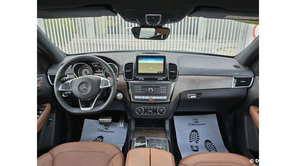 Mercedes Benz GLE SUV - Image 7