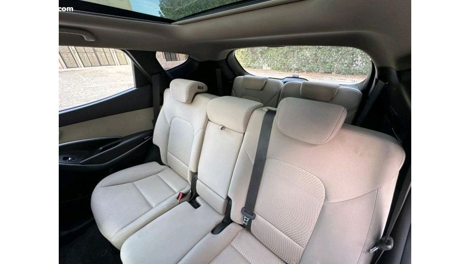 Hyundai Santa Fe - Image 9