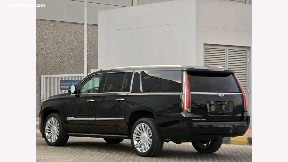 Cadillac Escalade - Image 4