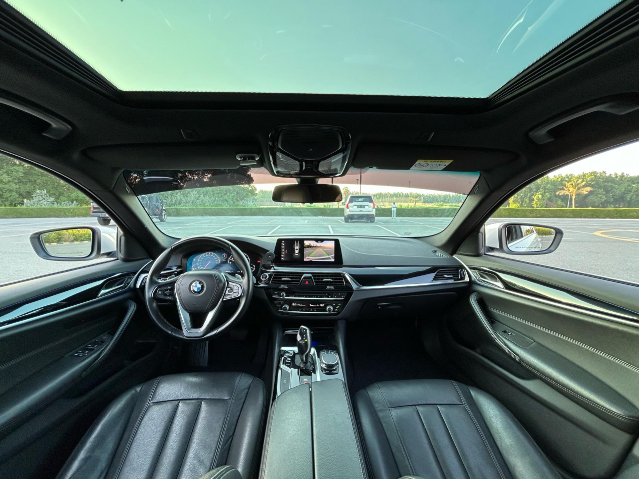 BMW 5-Series - Image 5