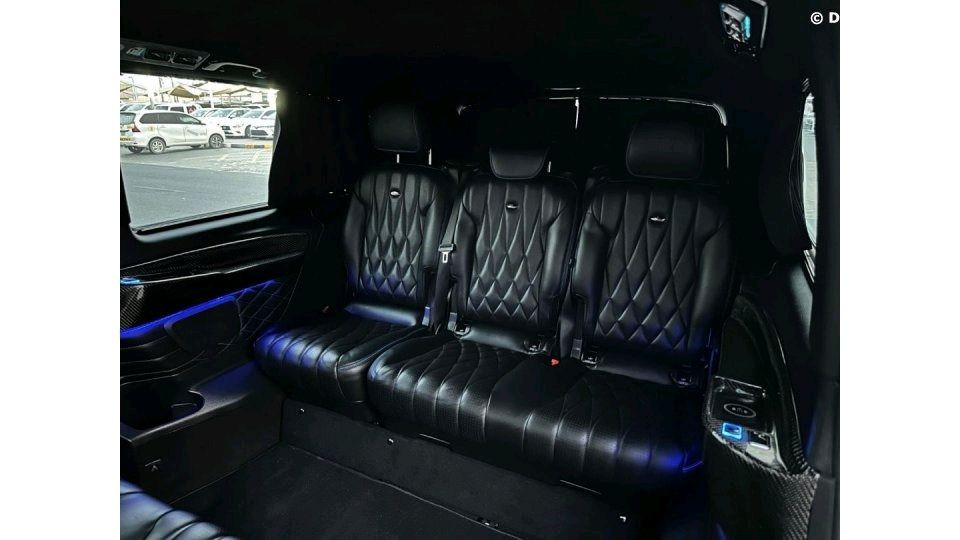 Mercedes Benz V250 - Image 4