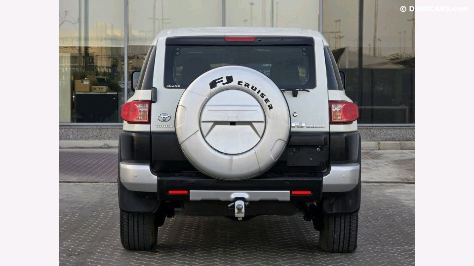 Toyota FJ Cruiser - Image 6